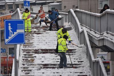 应急除雪保畅通