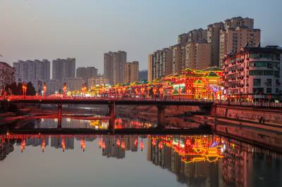 竹溪：危房片区西关街蝶变沉浸式打卡景区