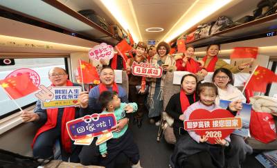 湖北荆门：“返乡专列”载游子温暖归乡（客户端采稿）