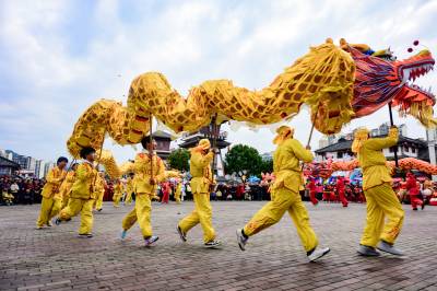 竹山县载歌载舞庆新春 