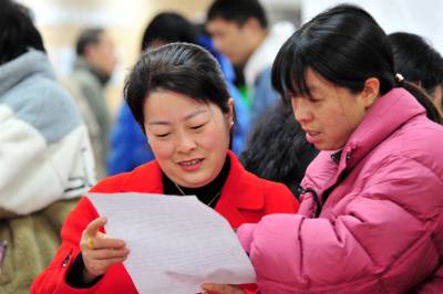 夷陵：新春伊始求职忙 职启新岁聚英才（客户端采稿）