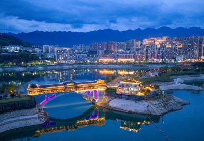 湖北秭归：港湾夜景美如画