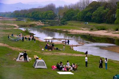 春和景明   快乐露营