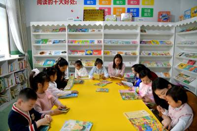 湖北通城：绘本阅读 陶冶情操