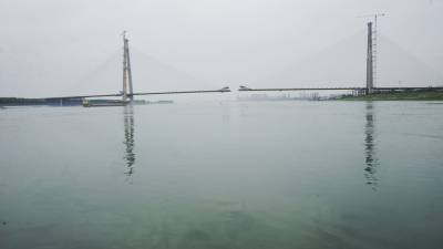 枝江长江大桥冲刺合龙