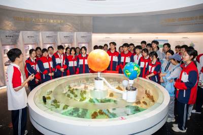 湖北襄阳：科普守护家园