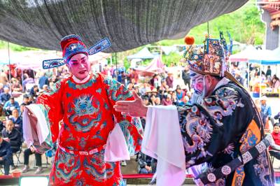 浠水：送戏下乡 文化惠民（客户端采稿）