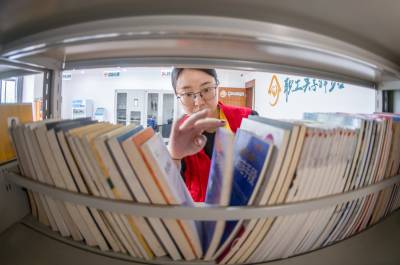 湖北秭归：以书为伴 阅读分享