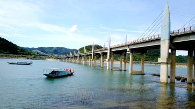 湖北十堰：世界地球日 环保在行动