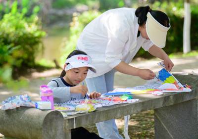 竹山县湿地公园亲子互动乐享春光