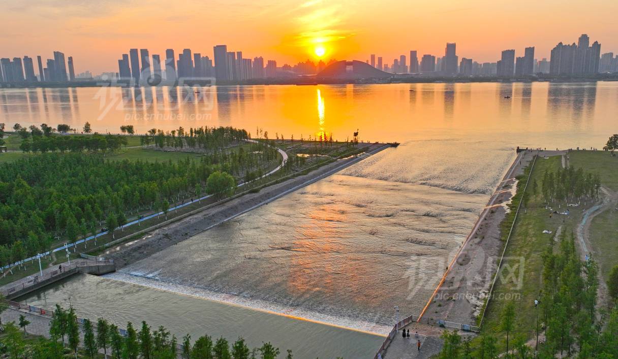987461