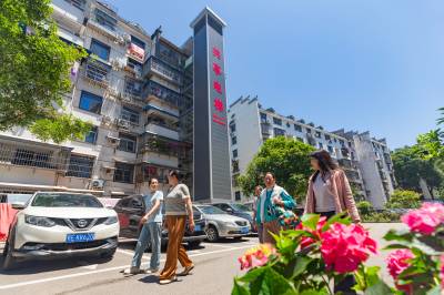湖北秭归：共享电梯惠民生