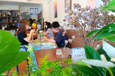 夷陵：咖啡简餐店助力乡镇业态“上新”
