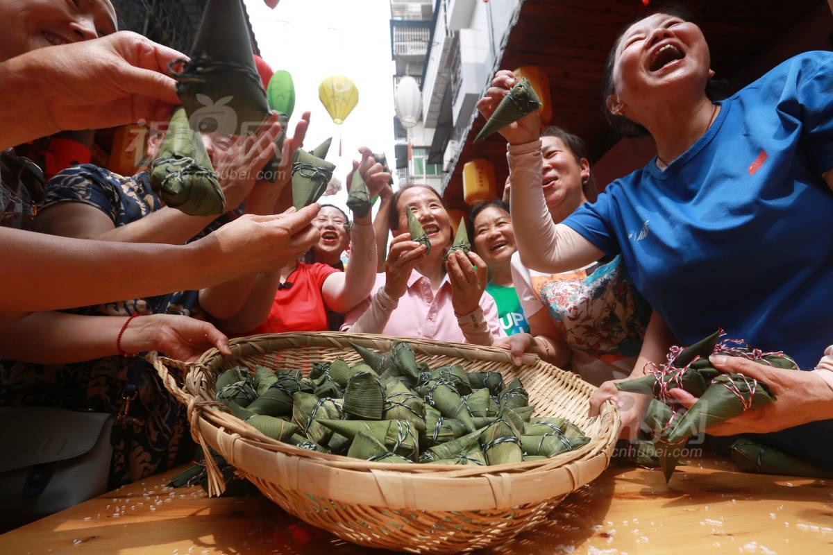 994286