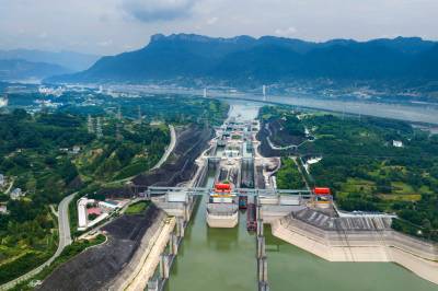 三峡枢纽2026年上半年通过量达7664.2万吨（客户端采稿）