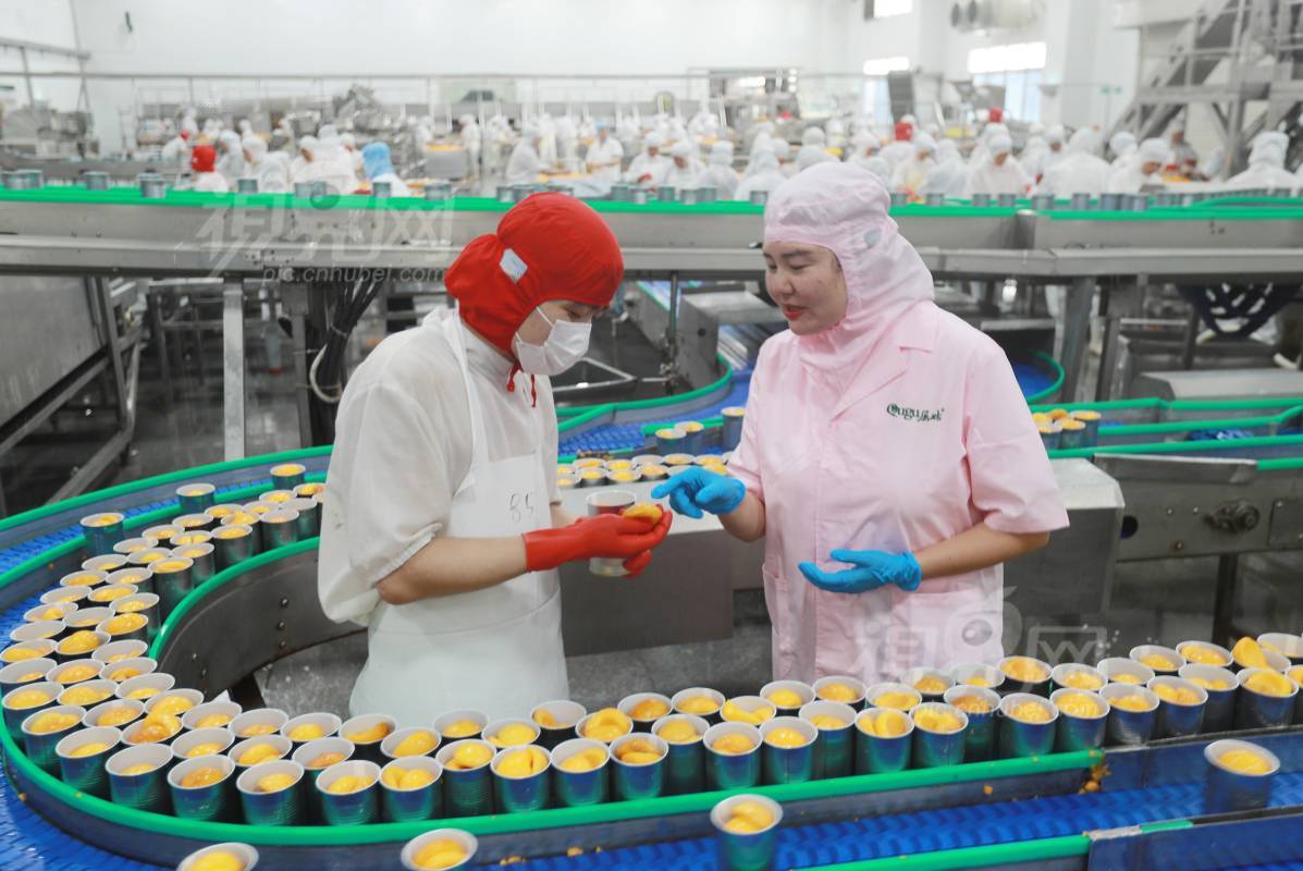 997687