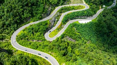 湖北秭归：“四好农村路”绘就山乡振兴新画卷