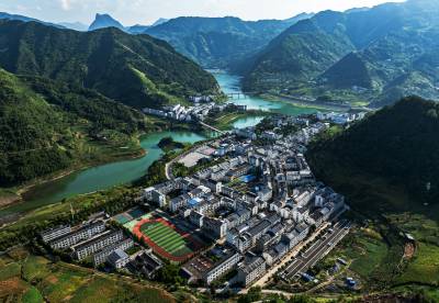 竹山县云端邮路惠山乡
